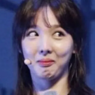 😏 Nayeon nayeon, kpop, twice, cara graciosa, meme, cantante, ídolo whatsapp sticker