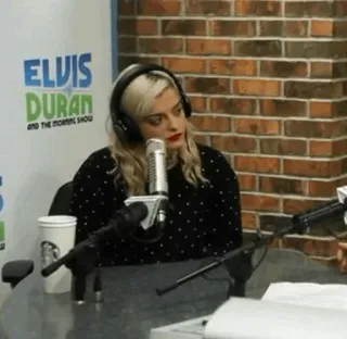 🐝 ELVIS DURAN
AND THE MORNING SHOW Radio, Interview, Musik, Elvis Duran, Morgenshow whatsapp sticker