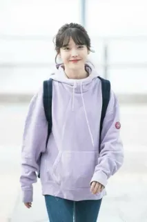 🦄 IU IU, Chanteuse, Coréenne, Célébrité, Sweat à capuche, Décontracté telegram sticker