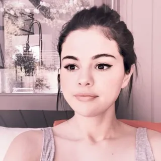 👛 Selena Gomez человек, певец, знаменитость, женщина, портрет, селфи telegram sticker