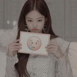 🌹 biểu tượng cảm xúc, khóc, buồn, mặt, chân dung, Jennie, kpop telegram sticker