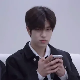 😠 osoba, telefon, portret, koreański telegram sticker