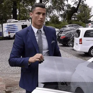 🖤 Cristiano Ronaldo 足球, 运动员, 西装, 领带, 男人 telegram sticker
