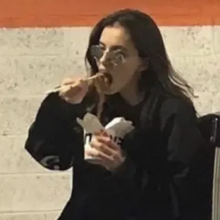 🚬 食事, 女性, 食べ物, 麺, 箸 telegram sticker