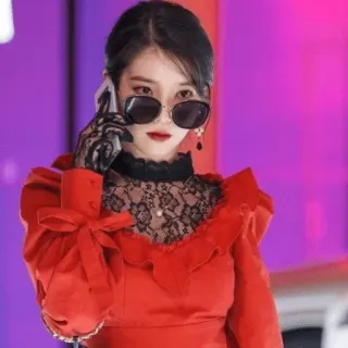 ✨️ IU IU, korean, singer, actress, celebrity, fashion, sunglasses telegram sticker