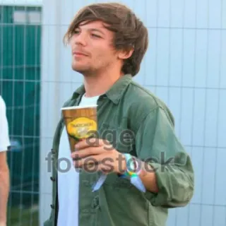 🖤 Louis Tomlinson певец, знаменитость, портрет, мужчина, человек telegram sticker