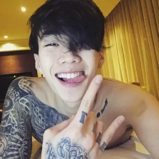 🤪 pria, tato, jari tengah, gestur, penyanyi, potret telegram sticker