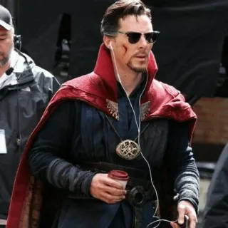 😎 Doctor Strange doctor strange, marvel, film, mantello, occhiali da sole, avengers telegram sticker