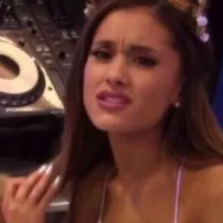 😤 Ariana Grande cantor, pop, celebridade, atriz, Victorious, Sam & Cat whatsapp sticker