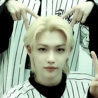 😸 Felix kpop, idol, celebrity, singer, music telegram sticker
