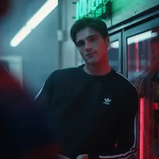 🧬 Person, Adidas, schwarzes Sweatshirt, drinnen whatsapp sticker