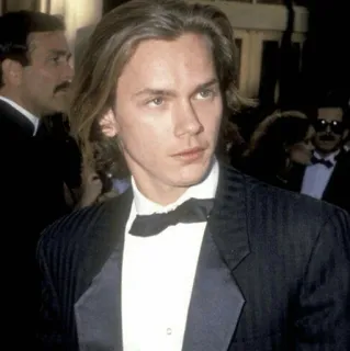 ⚡ River Phoenix актер, портрет, мужчина, знаменитость, Ривер Феникс telegram sticker