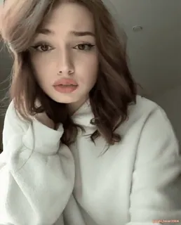 😘 Frau, Mädchen, Porträt, Selfie, weiblich, Person whatsapp sticker