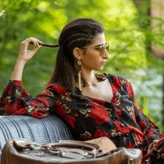 ⚓️ femme, robe, lunettes de soleil, portrait, mode, style, extérieur telegram sticker