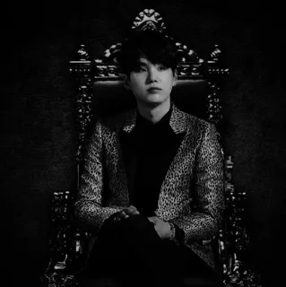 🃏 suga, bts, kpop, cantor, ídolo, cadeira, trono telegram sticker