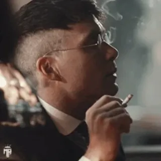 🚬 Thomas Shelby Peaky Blinders 浴血黑帮, 托马斯·谢尔比, 香烟, 吸烟, 男人, 肖像 whatsapp sticker