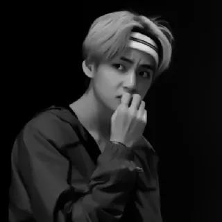 🍼 V kpop, idol, singer, v, bts, portrait, celebrity telegram sticker