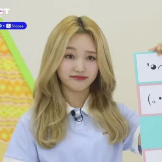 🔮 donna, capelli biondi, ritratto, persona, sorriso, kpop whatsapp sticker