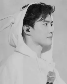 🐰 인물 사진, 남자, 이어폰, 후드티, 마이크, 사람 telegram sticker