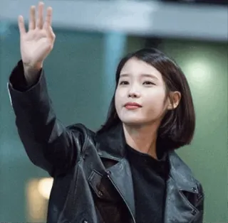 ✋ IU женщина, кореянка, певица, знаменитость, машет рукой, актриса whatsapp sticker