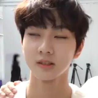 🙄 telegram sticker