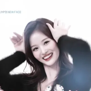 🫖 JYPI의 NEW FACE wanita, senyum, korea, wajah, potret telegram sticker