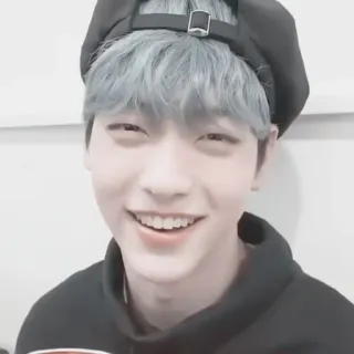 🎧 persona, niño, retrato, sonriendo, feliz, coreano telegram sticker