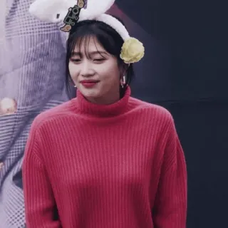 🎟 mulher, retrato, suéter vermelho, tiara orelhas, sorrindo telegram sticker