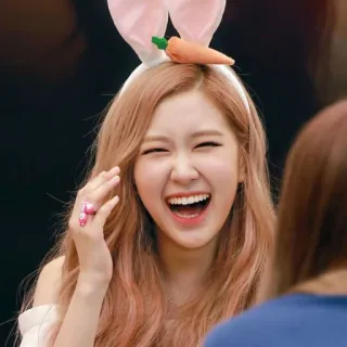 🐰 женщина, заячьи ушки, морковь, улыбается, веселый telegram sticker
