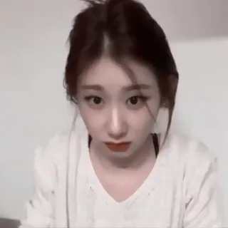 💠 女性, 顔, ポートレート, 人物, 表情, 屋内 whatsapp sticker