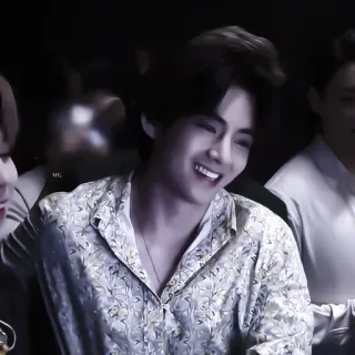🎟 V BTS, K-pop, Kim Taehyung, piosenkarz, idol telegram sticker