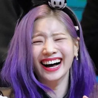 🐒 mujer, sonriendo, pelo morado, feliz telegram sticker