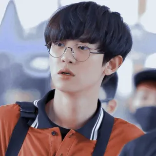 🏹 人物, 男性, 眼鏡, ポートレート, アジア人, 韓国人 telegram sticker