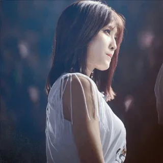 💟 Momo Hirai K-pop, Twice, Momo, Hirai Momo, Cantora, Idol whatsapp sticker
