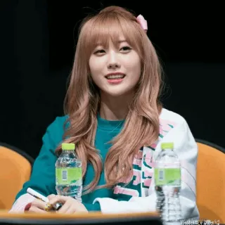🥨 女性, 韓国, 笑顔, ポートレート, ヘア, 可愛い, 女の子 telegram sticker