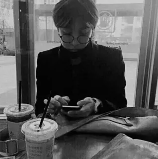 💱 pessoa, café, mesa, interior, óculos, celular telegram sticker
