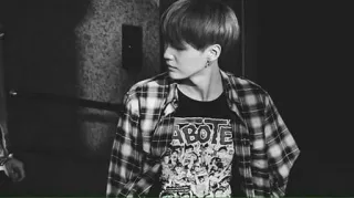 ➰ ABOTE hitam putih, kotak-kotak, kpop, kaos, orang telegram sticker