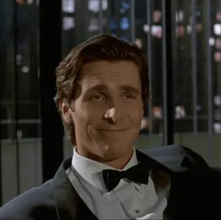 😊 Patrick Bateman American Psycho American Psycho, Patrick Bateman, Christian Bale, Film, Charakter, Anzug, Lächeln telegram sticker