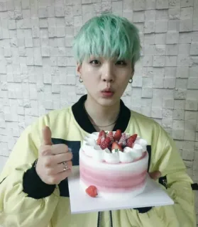 🎂 Suga Suga, BTS, K-Pop, Nhạc Pop Hàn, Min Yoongi, Sinh nhật, Bánh kem, Thích telegram sticker
