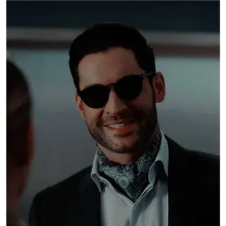 🙂 Lucifer Morningstar Lucifer Lucifer, Tom Ellis, Karakter, Acara TV, Kacamata hitam, Jas telegram sticker