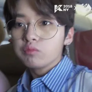 🪐 2018 NY man, glasses, kpop, idol telegram sticker