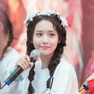 🌑 Yoona Yoona, penyanyi, aktris, Korea, selebriti, K-pop, idola whatsapp sticker