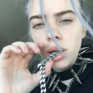 🌊 Billie Eilish billie eilish, łańcuch, kolce, piosenkarka, pop star, celebrytka telegram sticker