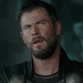 🤔 Thor Thor, Marvel, Chris Hemsworth, Supereroe, Dio del Tuono telegram sticker