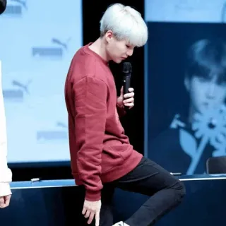 🕯 K-POP, 歌手, 男性, マイク, パフォーマンス telegram sticker