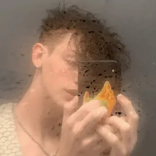 🛁 whatsapp sticker