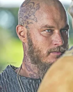 🩸 Ragnar Lothbrok Vikings ラグナル, ロスブローク, ヴァイキング, ヒストリーチャンネル, キャラクター, 戦士, 髭, スカンジナビア telegram sticker