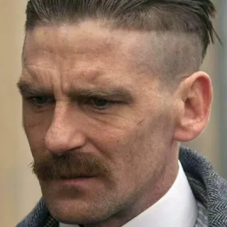 🤨 Mann, Porträt, Schnurrbart, Gesicht, Frisur, Nahaufnahme telegram sticker