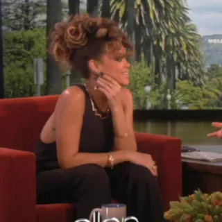 💸 Rihanna Rihanna, celebrity, singer, portrait, talk show telegram sticker