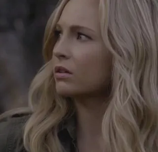 😧 Caroline Forbes The Vampire Diaries série tv, vampiro, sobrenatural, loira, mulher telegram sticker